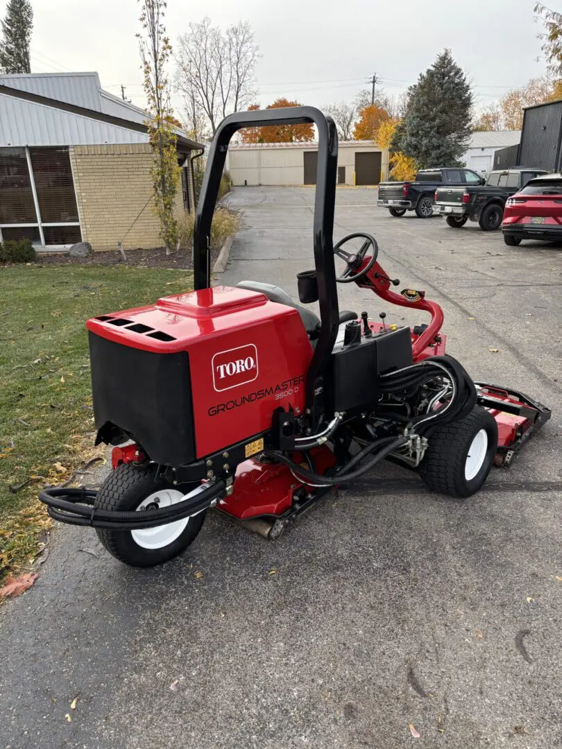 2019 Toro Groundsmaster® 3500D Sidewinder Rotary Mower - Image 4