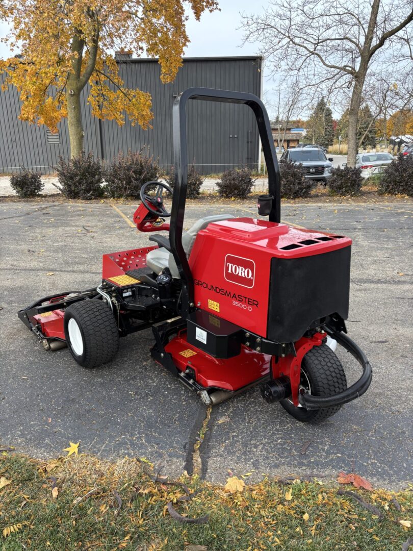 2019 Toro Groundsmaster® 3500D Sidewinder Rotary Mower - Image 5