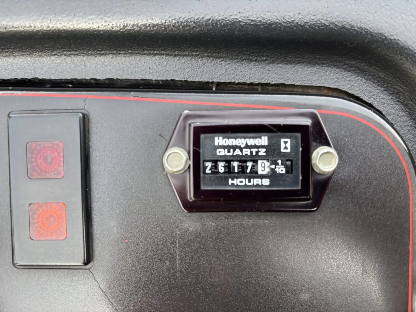 2019 Toro Groundsmaster® 3500D Sidewinder Rotary Mower - Image 8