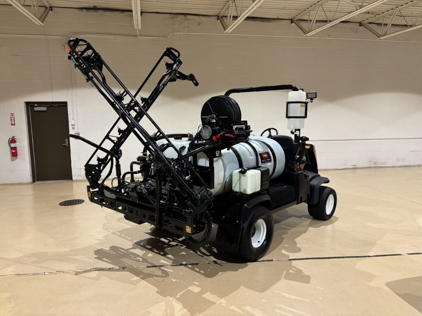 2020 Toro Multi Pro® 5800G – 300 Gallon sprayer - Image 4