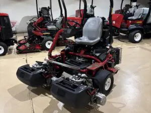 2018 Toro Greensmaster®3320 TriFlex™ Hybrid – 3WD