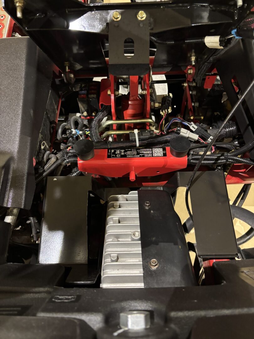 2018 Toro Greensmaster®3320 TriFlex™ Hybrid – 3WD - Image 6