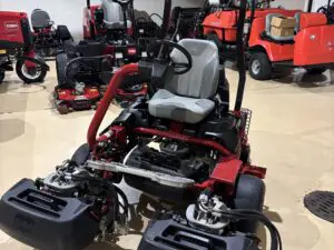 2021 Toro Greensmaster® TriFlex™ 3300 Greens Mower