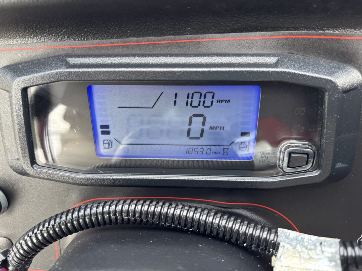 2021 Toro MultiPro® Workman HDX – 200 Gallon Sprayer - Image 7