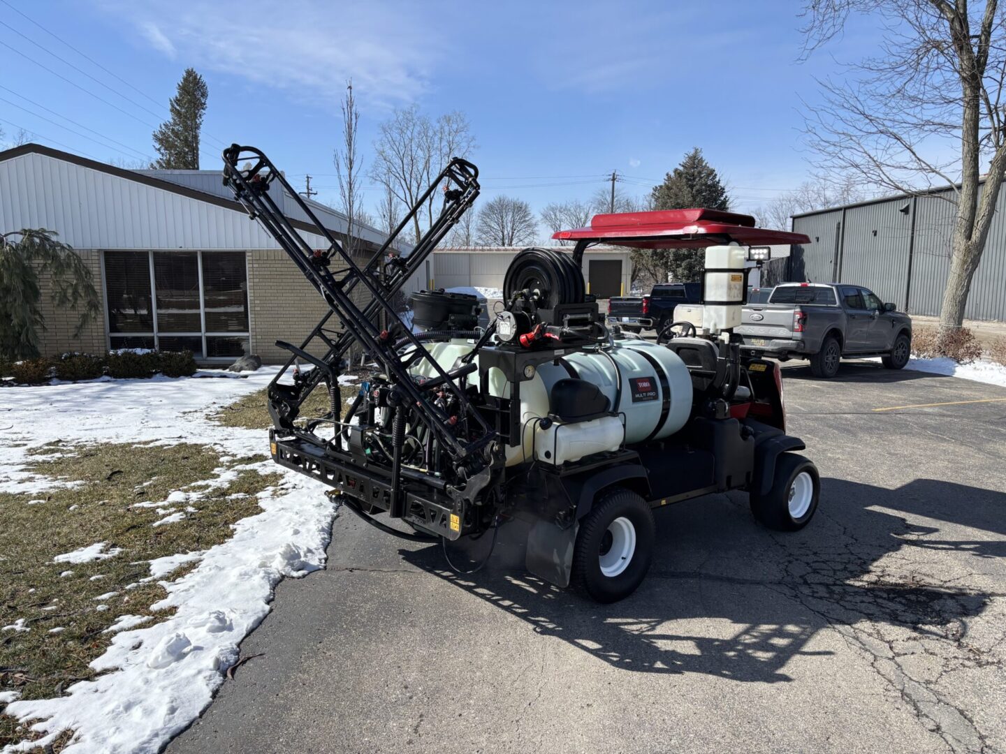 2016 Toro Multi Pro® 5800G – 300 Gallon sprayer - Image 4