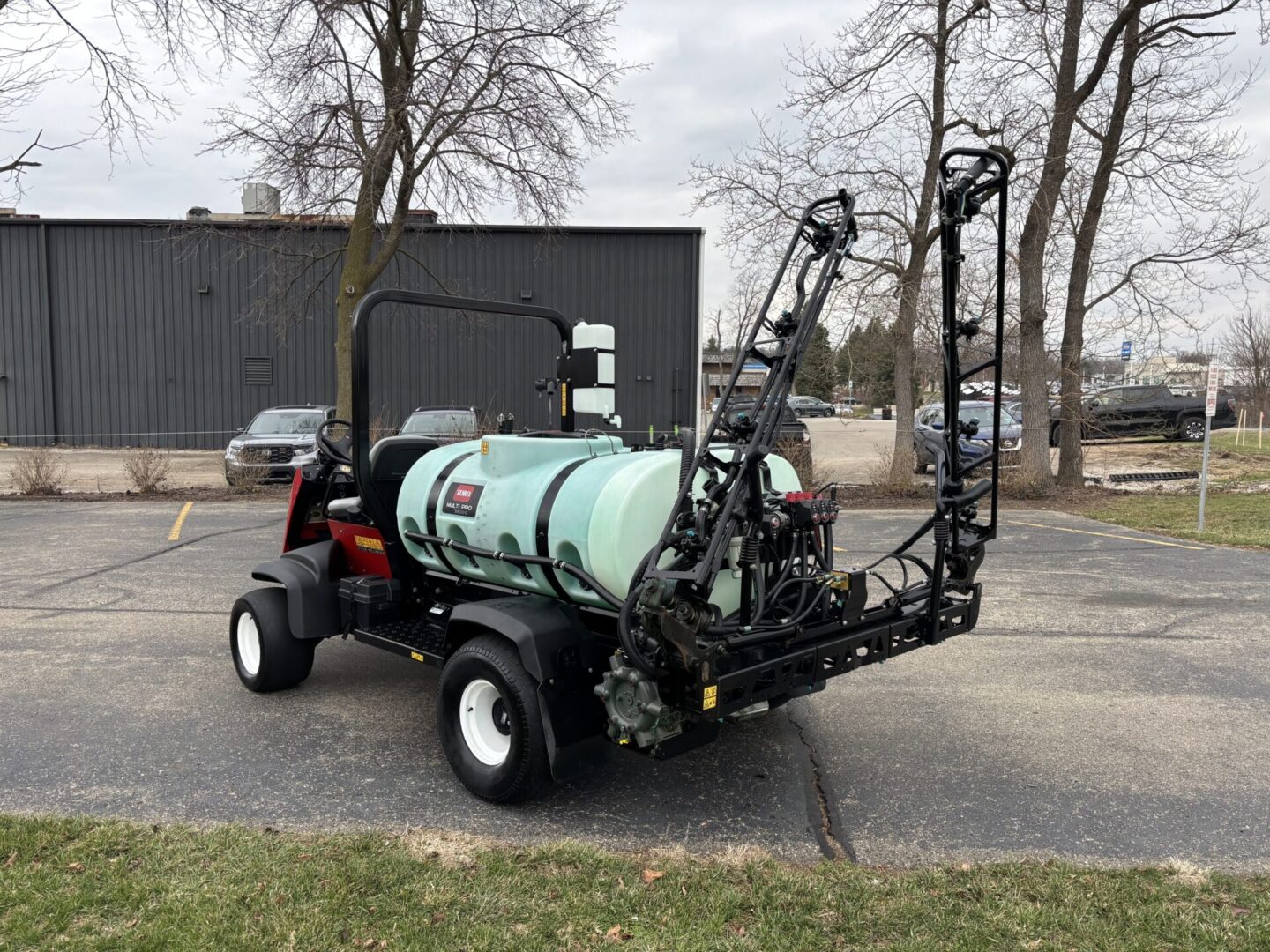 2022 Toro Multi Pro® 5800G – 300 Gallon sprayer - Image 5