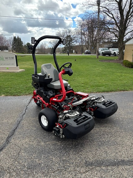 2020 Toro Greensmaster®3320 TriFlex™ Hybrid - Image 3