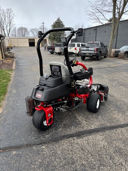 2020 Toro Greensmaster®3320 TriFlex™ Hybrid - Image 4
