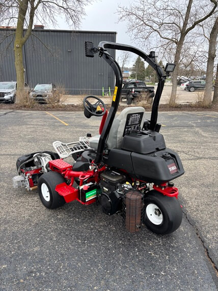 2020 Toro Greensmaster®3320 TriFlex™ Hybrid - Image 5