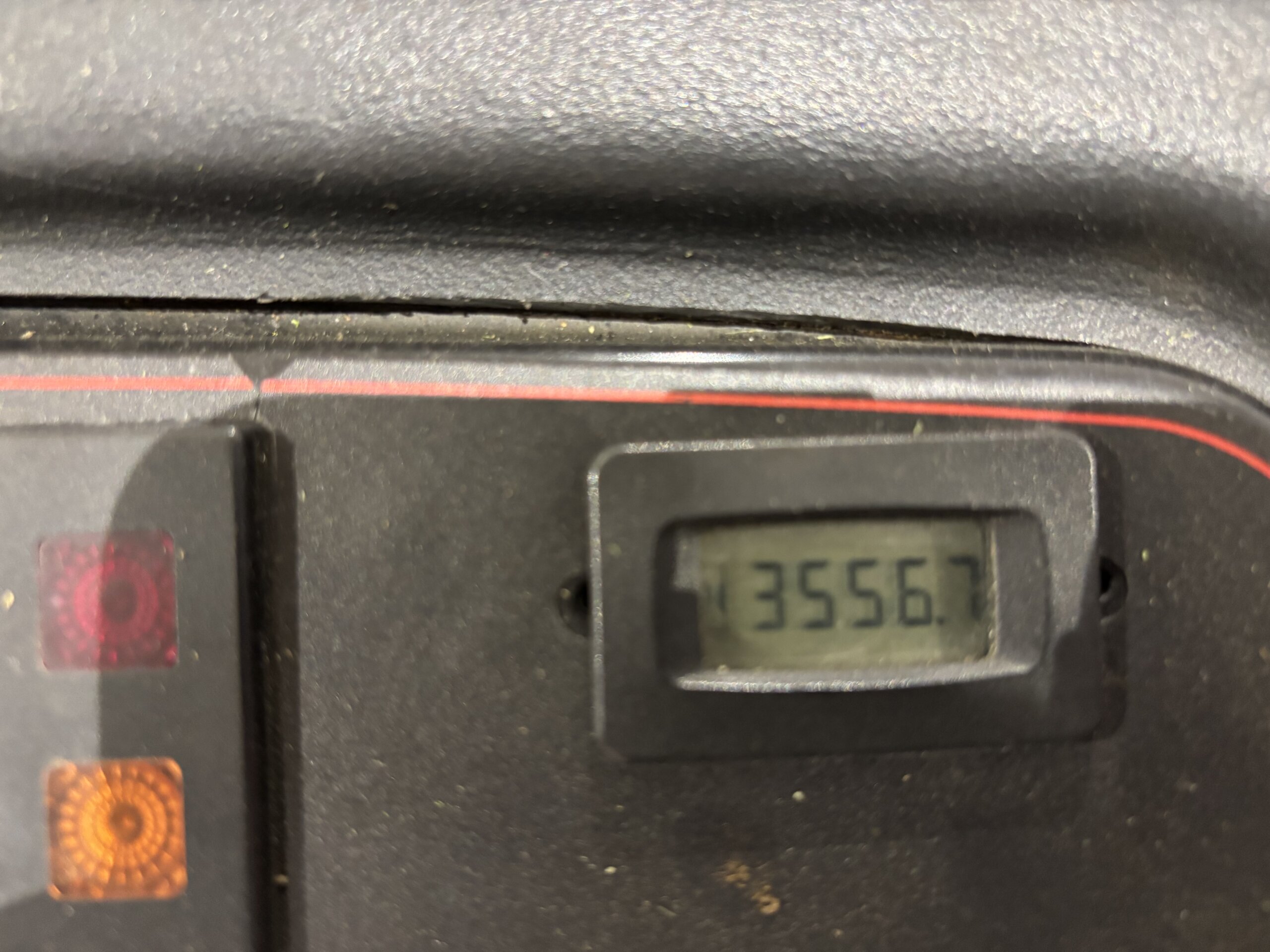2020 Toro Groundsmaster® 3500D Sidewinder Rotary Mower - Image 8