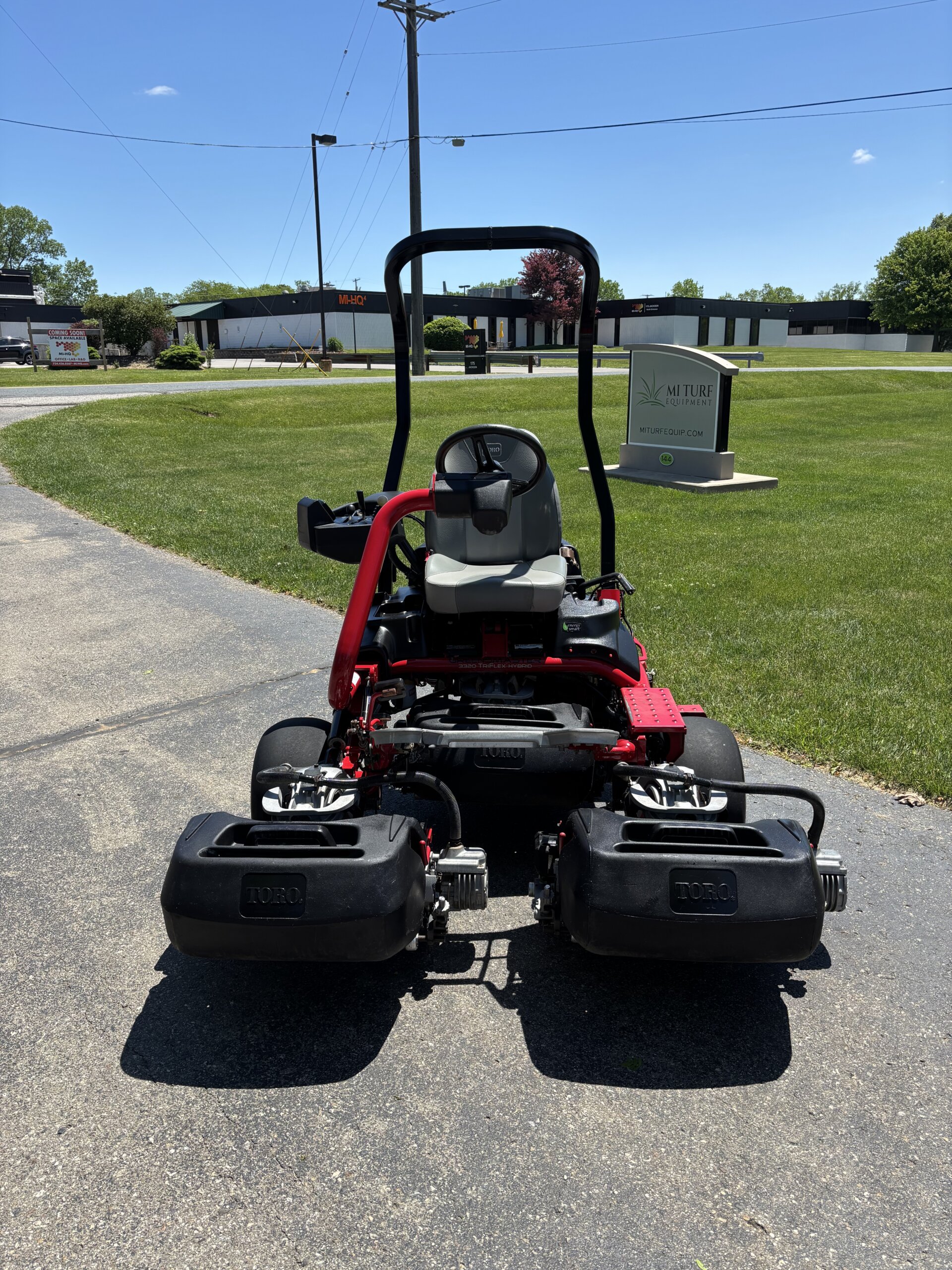 2020 Toro Greensmaster®3320 TriFlex™ Hybrid - 3WD - Image 9