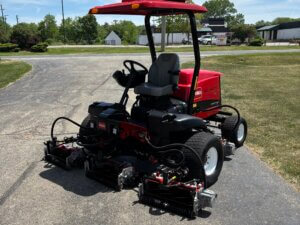 2022 Toro Reelmaster® 5010-H w/CrossTrax™ AWD Fairway Mower