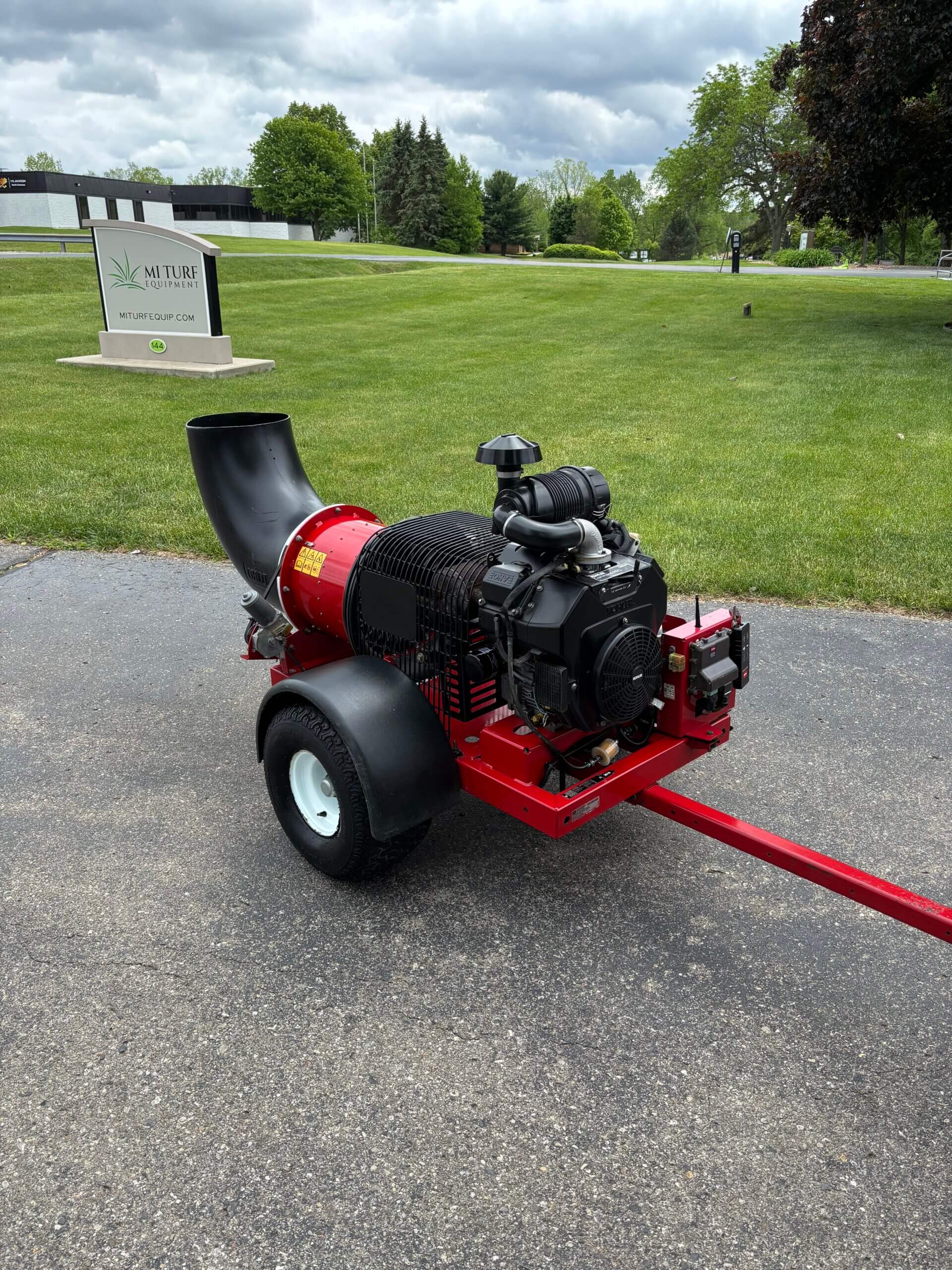 2019 Toro Pro Force™ Turbine Debris Blower - Image 3