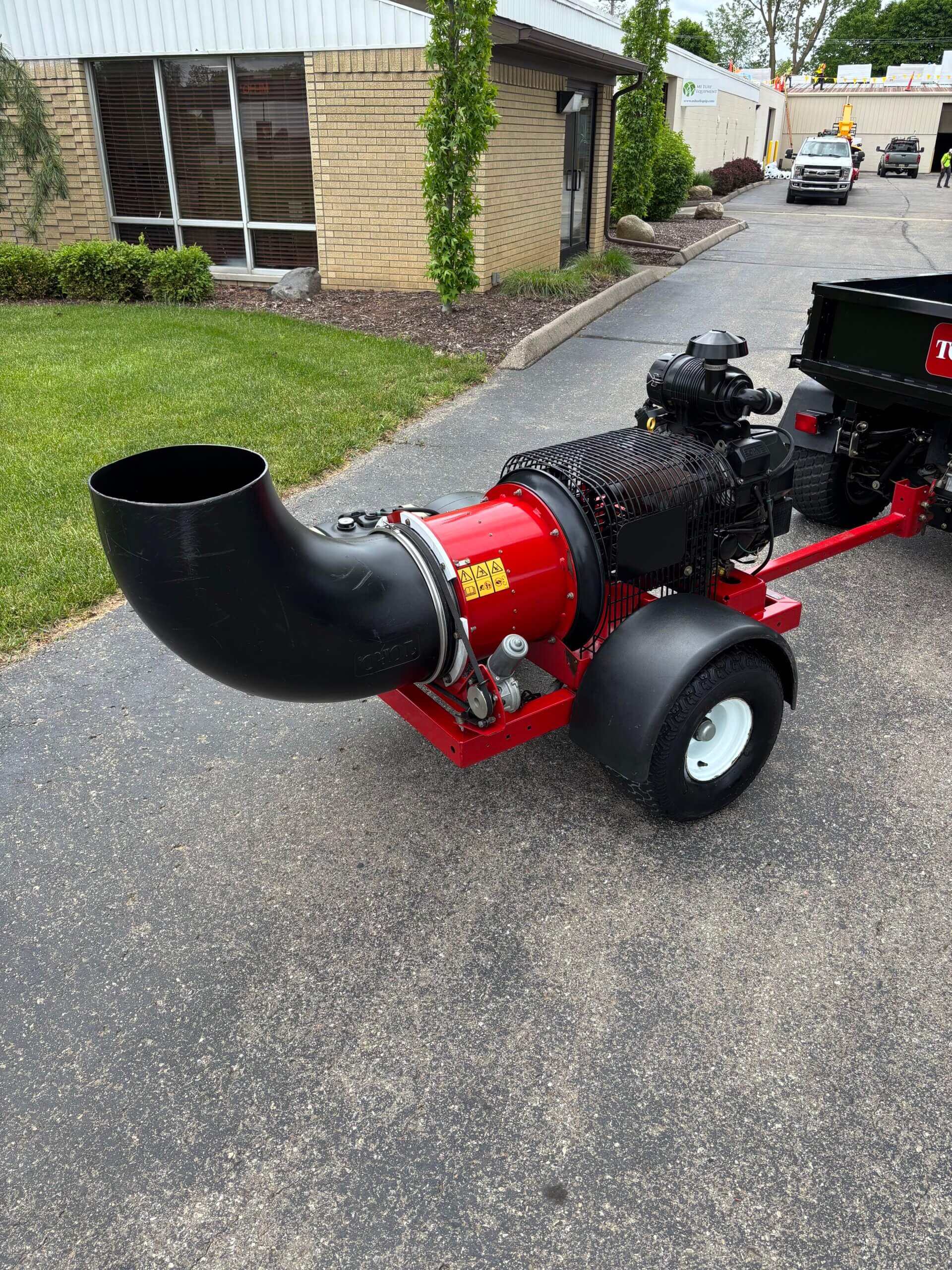 2019 Toro Pro Force™ Turbine Debris Blower - Image 4