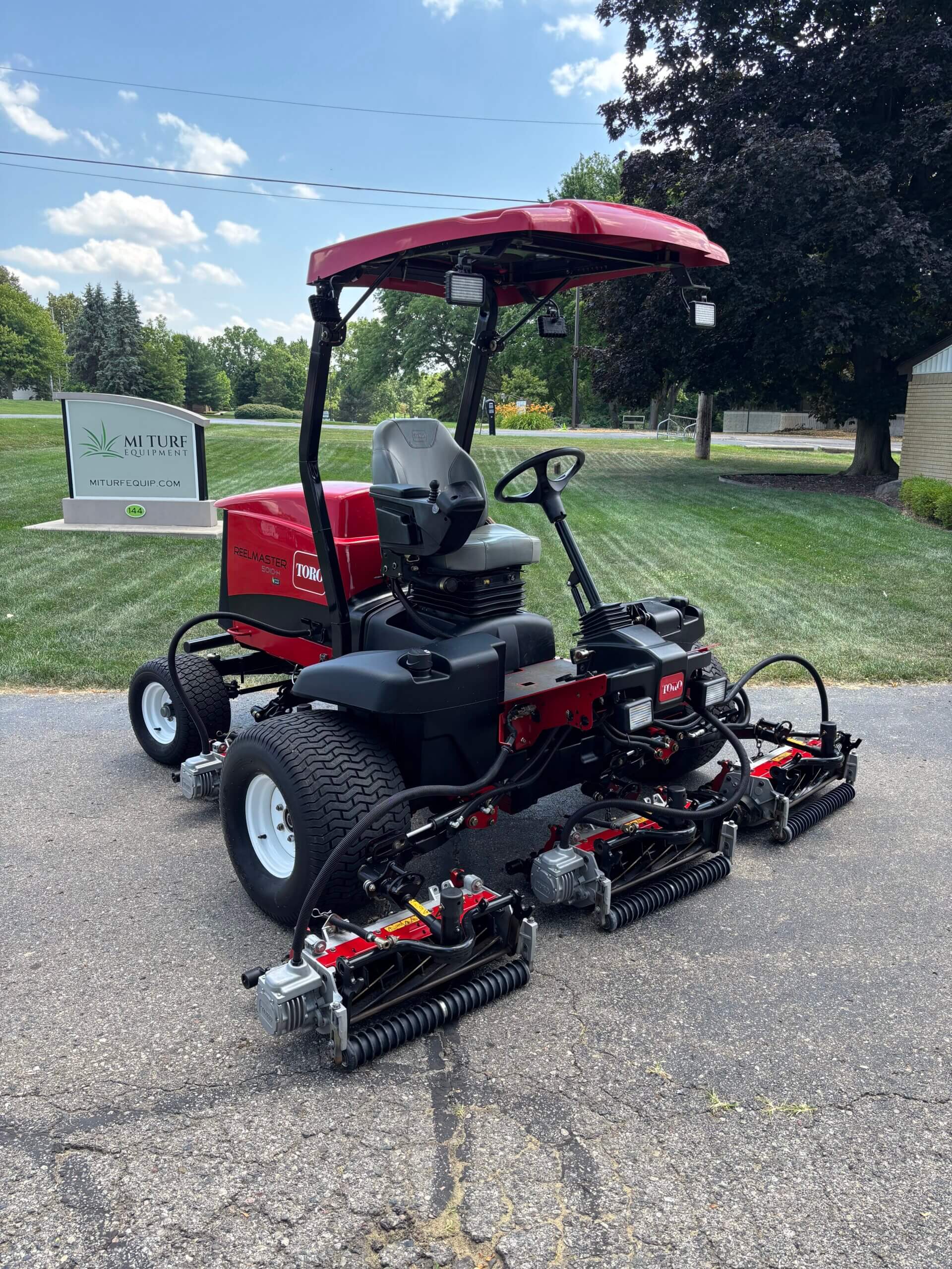2019 Toro Reelmaster® 5010-H Fairway Mower - Image 3