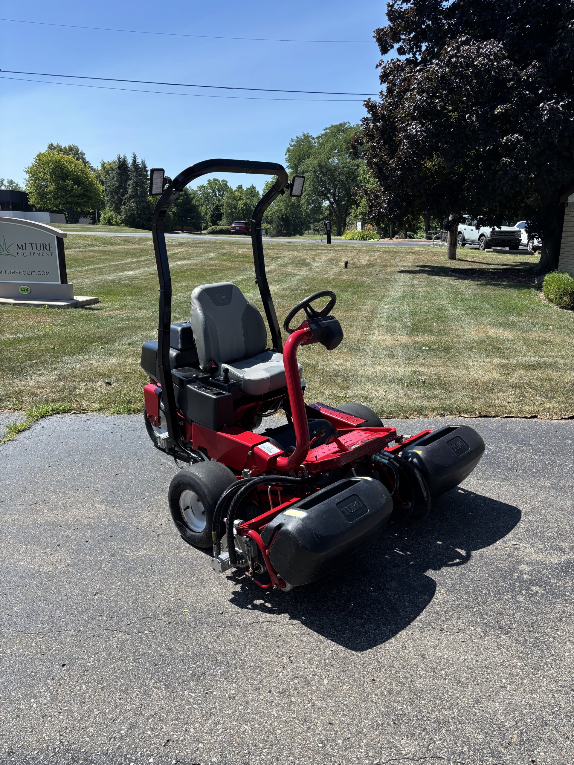 2019 Toro Greensmaster 3150-Q photo 2