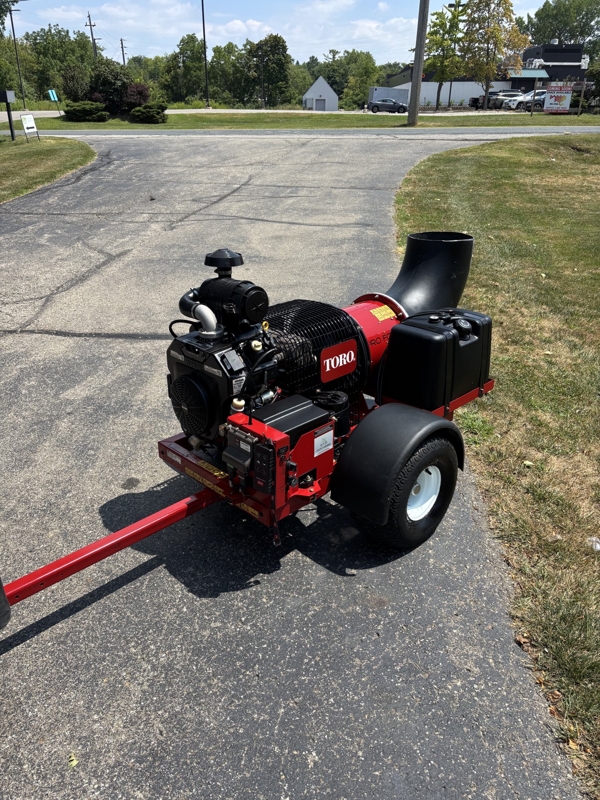 2020 Toro Pro Force™ Turbine Debris Blower - Image 2