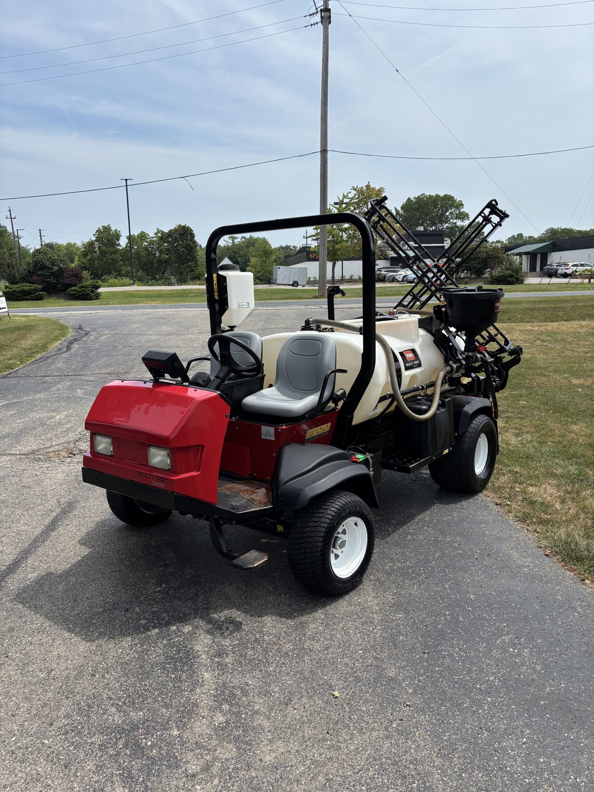 2014 Toro MultiPro® 5800D Turf Sprayer