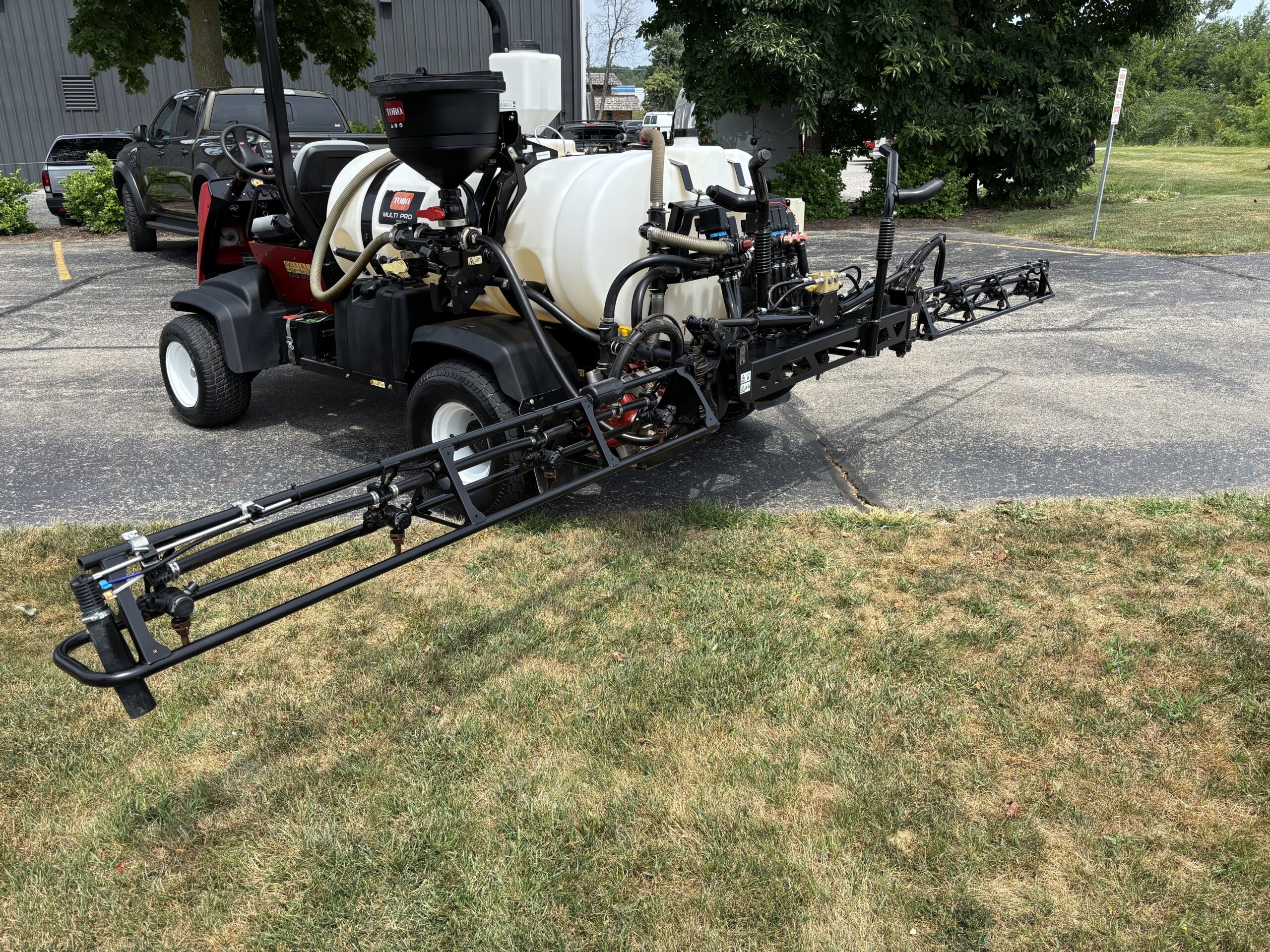 2014 Toro MultiPro® 5800D Turf Sprayer - Image 6