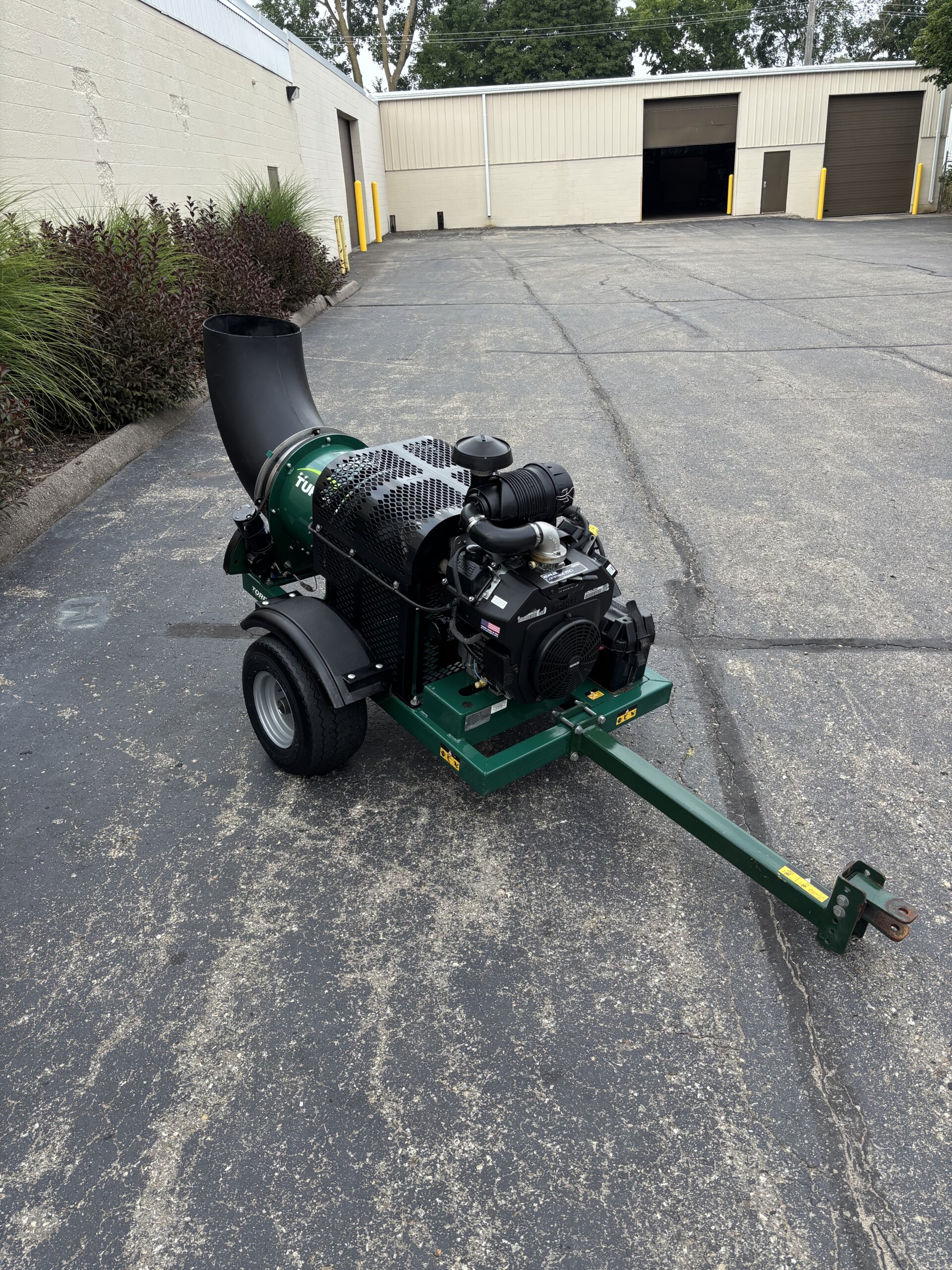 2022 Turfco® Torrent™ 2 Debris Blower - Image 3