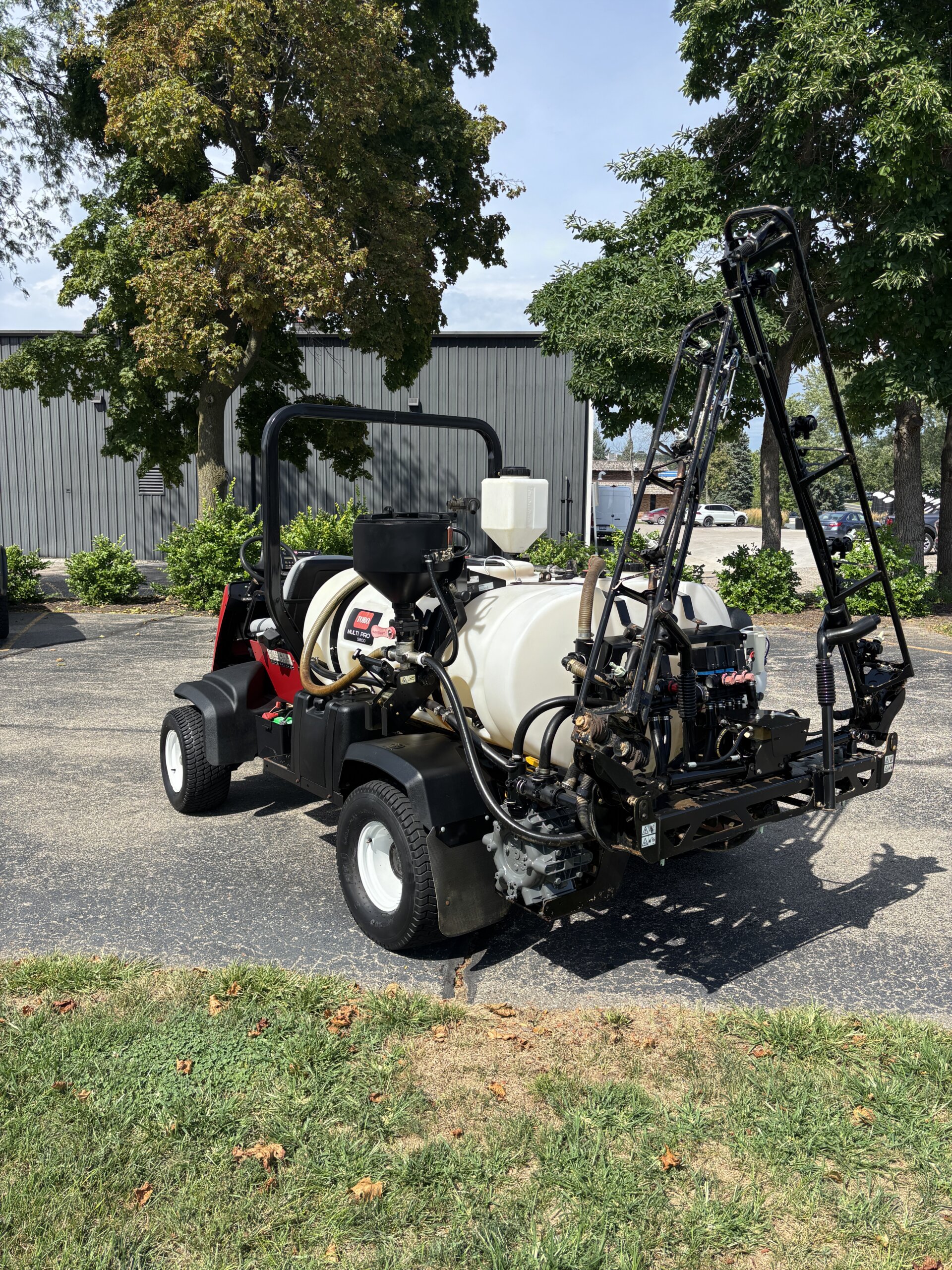 2013 Toro MultiPro® 5800D Turf Sprayer - Image 5