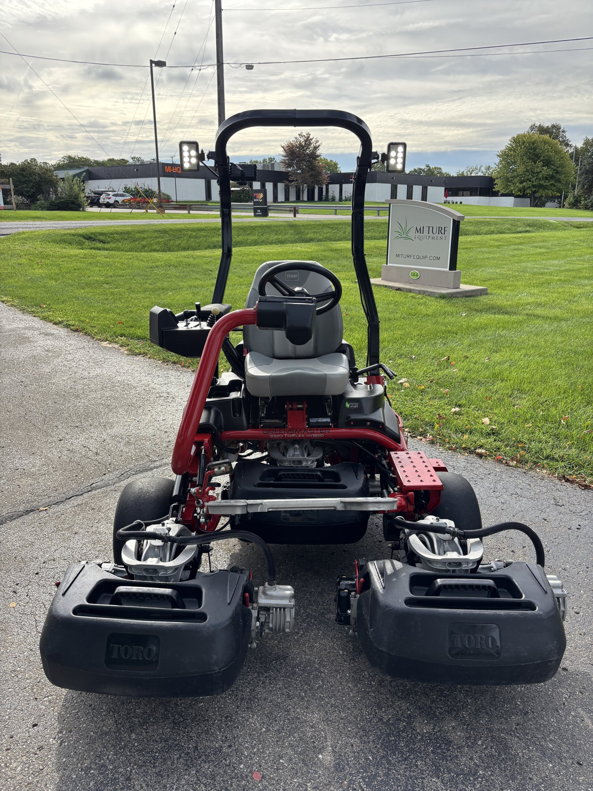 2022 Toro Greensmaster®3320 TriFlex™ Hybrid – 3WD - Image 8