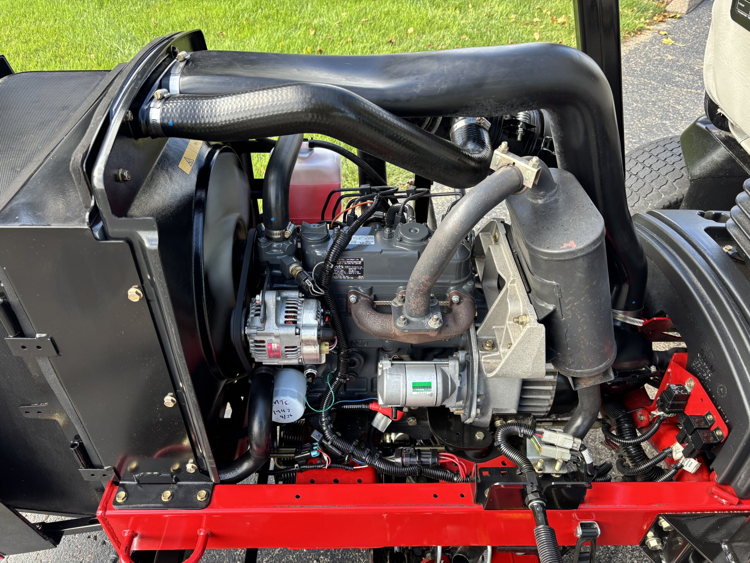 2021 Toro Reelmaster® 5010-H Hybrid Fairway Mower - Image 6