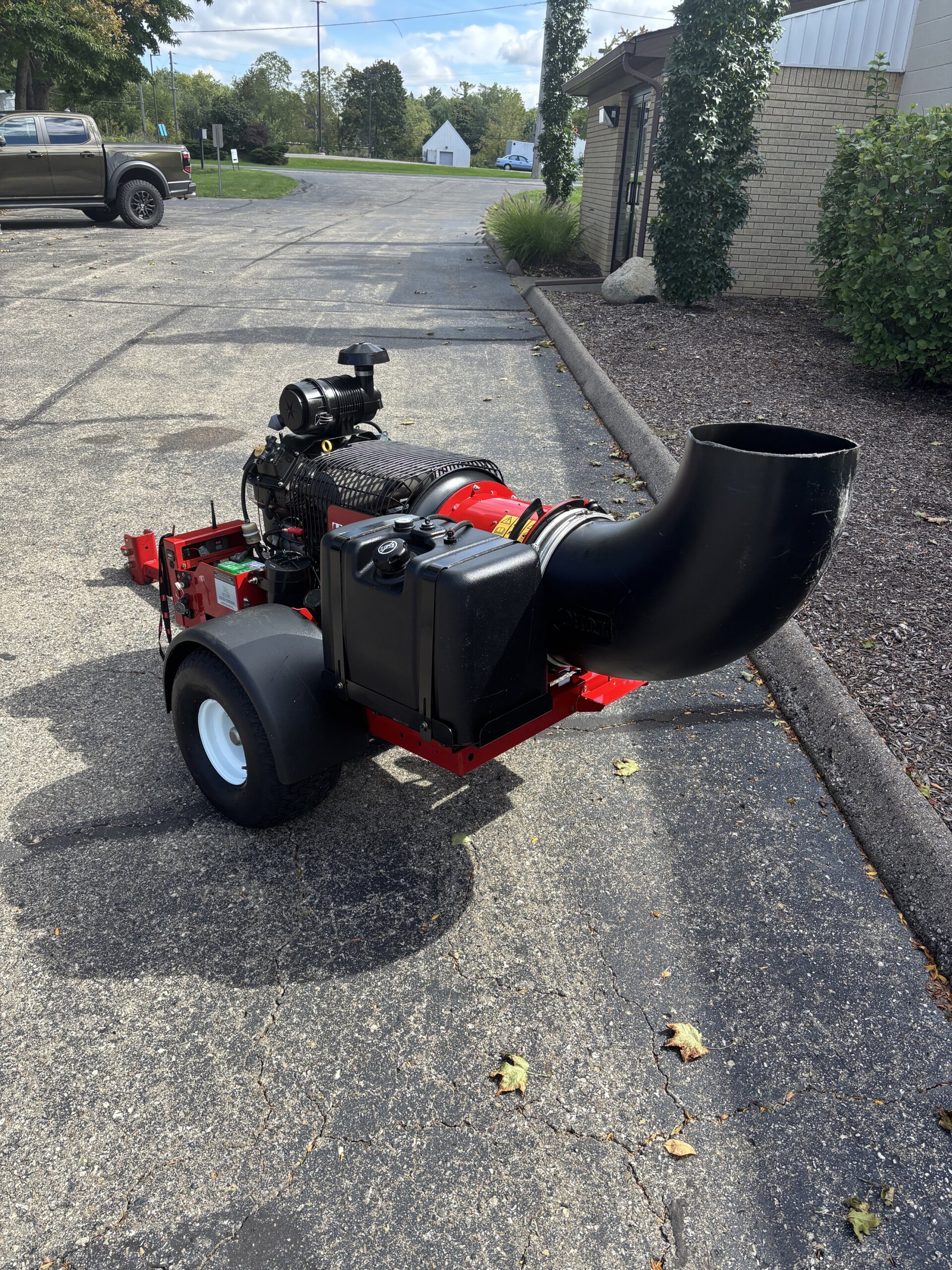 2021 Toro Pro Force™ Turbine Debris Blower - Image 5