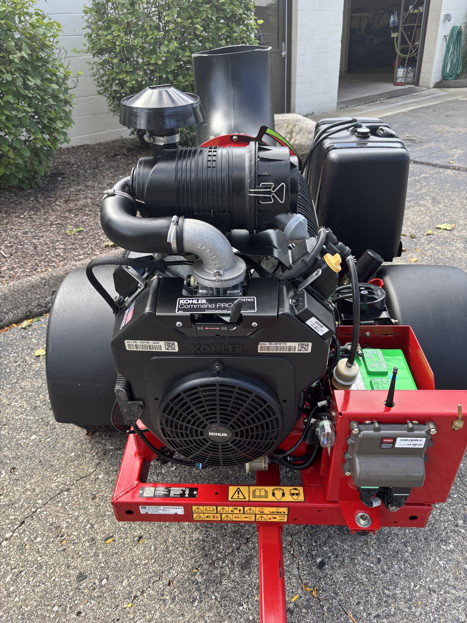 2021 Toro Pro Force™ Turbine Debris Blower - Image 8