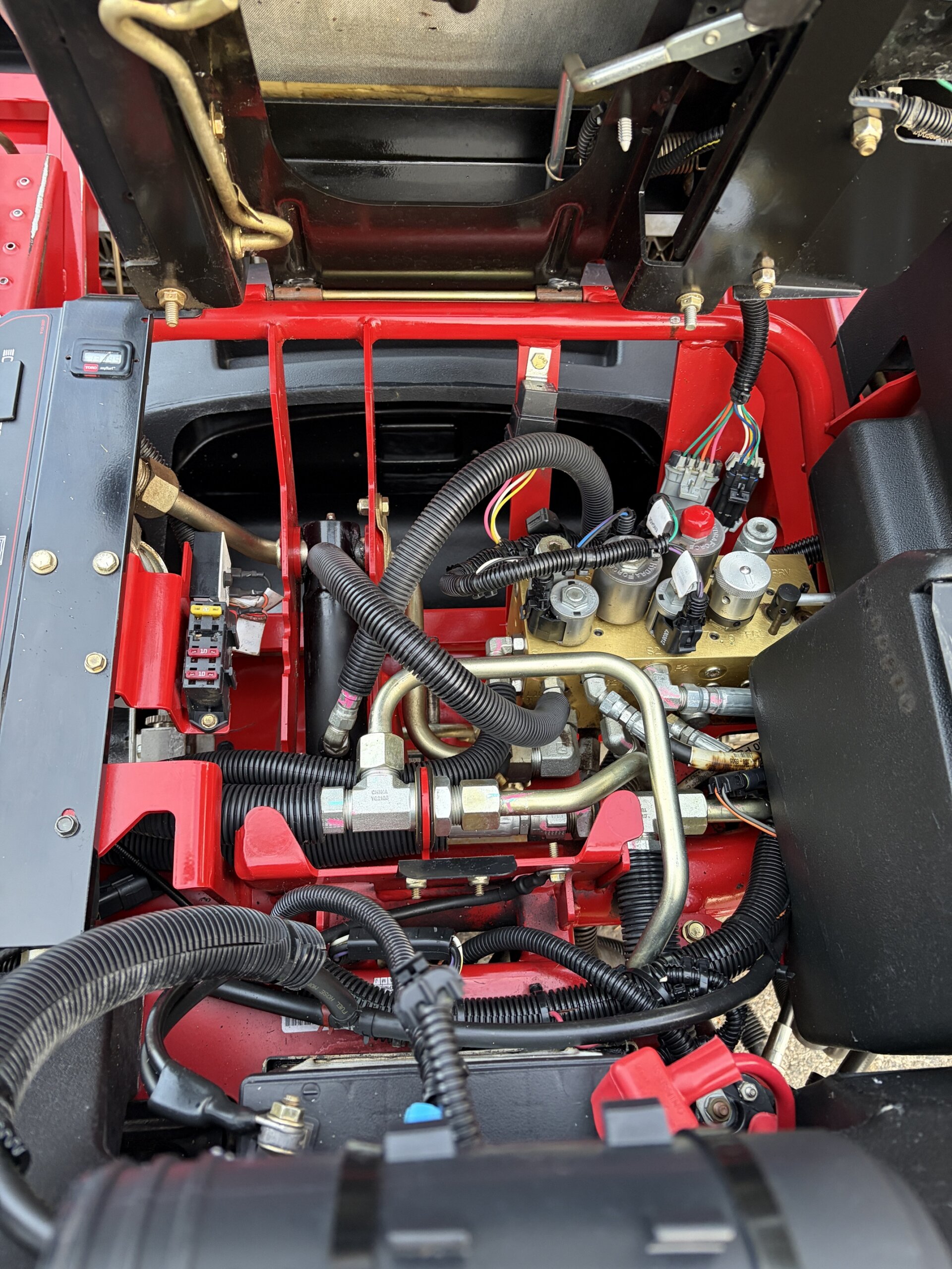 2022 Toro Greensmaster® 3150-Q Triplex Mower – 3WD - Image 5